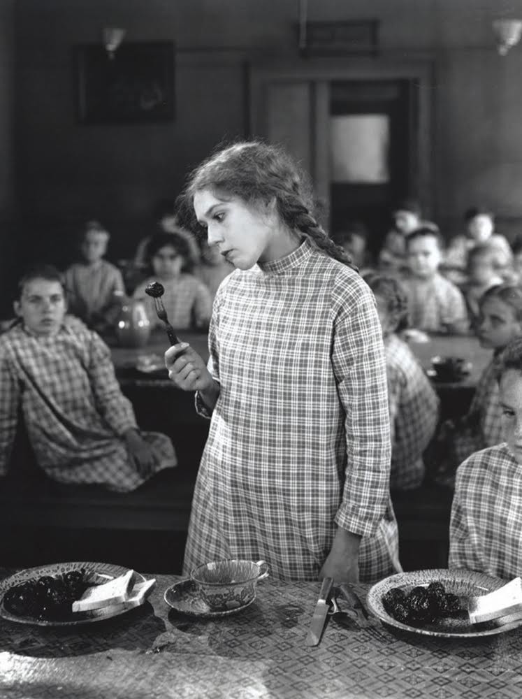 Mary Pickford in una scena di Daddy Long Legs (1919)